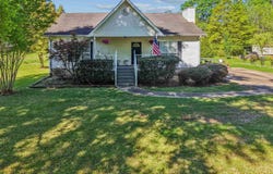 423 8TH AVENUE, CHILDERSBURG, AL 35044
