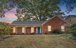 2371 BROOK HOLLOW Cv, Memphis, TN 38119