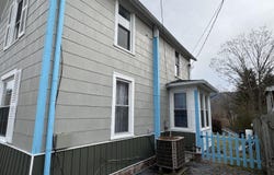 515 Pocahontas Ave, Ronceverte, WV 24970
