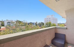 1121 N Olive Dr, West Hollywood, CA 90069