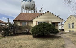 619 Stout St, Pratt, KS 67124