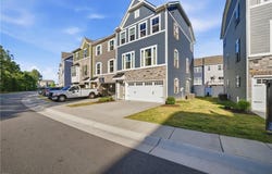 959 Gabion Way, Chesapeake, VA 23323