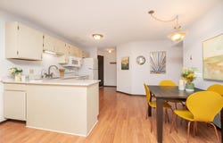 175 County Road B2 E, Little Canada, MN 55117