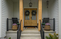 21 WILFRED Drive, YARDLEY, PA 19067