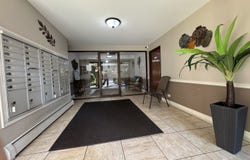 6630 S Brainard Avenue, Countryside, IL 60525