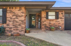 1003 Cedar Avenue, Idalou, TX 79329