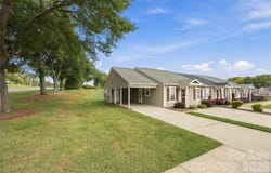 1001 Old Chestnut Way, Cramerton, NC 28032