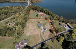 15705 Lowe Road NE, Alliance, OH 44601