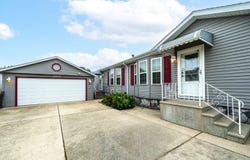 22949 S Glen Eagle Drive, Frankfort, IL 60423
