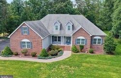 9 SANDPEBBLE Drive, SEAFORD, DE 19973