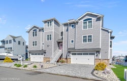 6 Capstan Road, Waretown, NJ 08758