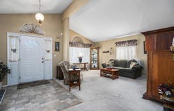 15935 SPRING OAKS RD, El Cajon, CA 92021