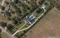201 E Broadmore Avenue, Wills Point, TX 75169