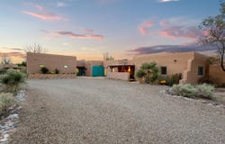 112 Thanes Way, Corrales, NM 87048