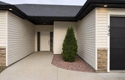 640 South 9th St, Akron, IA 51001