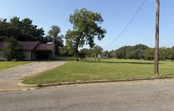 112 Gibson Road, Athens, TX 75751