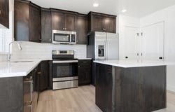 211 E 520 N, Providence, UT 84332