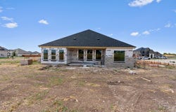 1312 Tahonta Drive, Hewitt, TX 76643