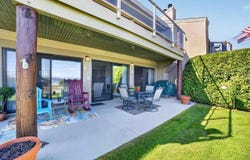1022 Marina Bluff Dr., Charlevoix, MI 49720