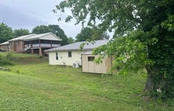 509 King St, Burkesville, KY 42717