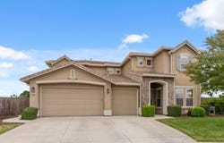 844 Arlington Avenue, Lemoore, CA 93245