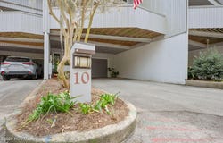 10 Batts Hill Road, New Bern, NC 28562