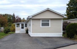 40 Hampton Road, Exeter, NH 03833