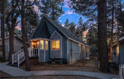 364 Leonard Lane, Sugarloaf, CA 92386