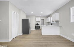 586 E Hayes Avenue, Hazel Park, MI 48030