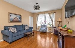 1118 W Broadway, Hewlett, NY 11557