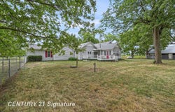 3175 S Meridian Road, Merrill, MI 48637