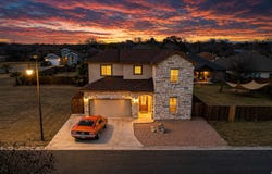 106 Sutton Pl., Uvalde, TX 78801