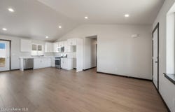 11720 N SIMMONS Ln, Rathdrum, ID 83858