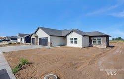 1121 Moss, Rupert, ID 83350