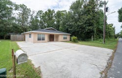 215 Mccaughan Avenue, Long Beach, MS 39560