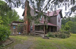 6412 Denmar Rd, Hillsboro, WV 24946