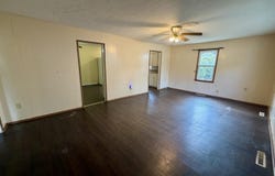 304 W 10th Street, Willow Springs, MO 65793