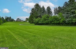 829 GEORGETOWN Road, NAZARETH, PA 18064