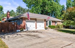 15390 E 45th Street S, Independence, MO 64055