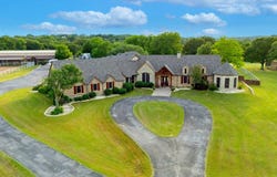 7583 Mountain View Road, Aubrey, TX 76227