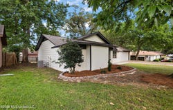 40 Woodbridge Road, Brandon, MS 39042