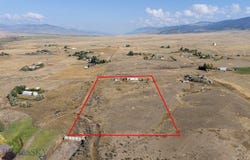 23 Holdsworth Road, Whitehall, MT 59759