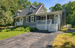 3 Oakland Road, Richmond, RI 02892
