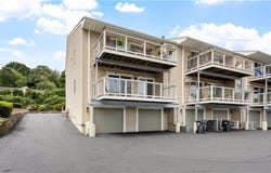 4042 Post Road, Warwick, RI 02886