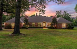 731 Carter St, Fordyce, AR 71742