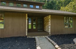 102 Rustic Highlands Road, Teays, WV 25526