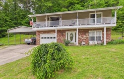 77 McKenzie Addition, Van Lear, KY 41265