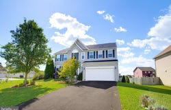 3630 ROLLING HILLS Drive, GREENCASTLE, PA 17225