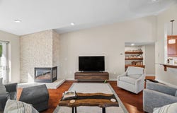 1121 S ONEIDA Street, APPLETON, WI 54915