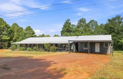 318 County Road 2124, Rusk, TX 75785